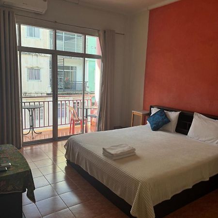 Lucky Banzaan Hotel Patong Exterior photo